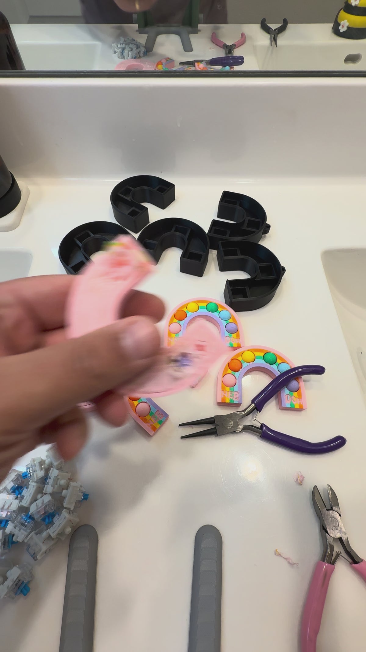 Digital product - NeeDoh Rainboh - Fidget Clicker - Print in Place - Commercial License Included